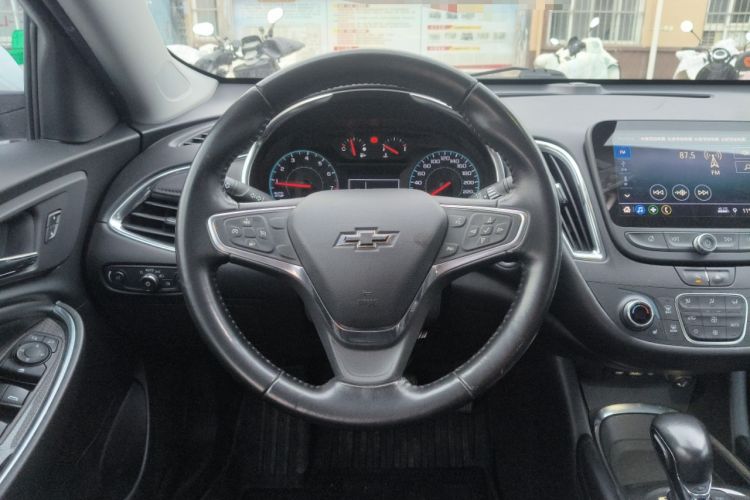 Used Chevrolet Malibu XL 2021 535T Automatic Sport Edition Steering Wheel