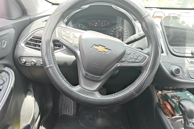 Used Chevrolet Malibu XL 2021 535T Automatic Sport Edition Steering Wheel