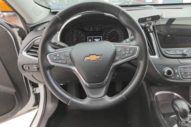 Used Chevrolet Malibu XL 2021 535T Automatic Sport Edition Steering Wheel