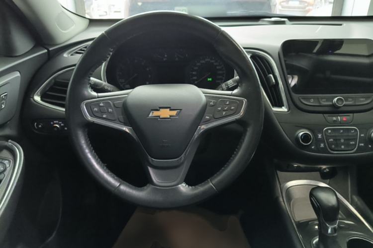 Used Chevrolet Malibu XL 2021 535T Automatic Sport Edition Steering Wheel