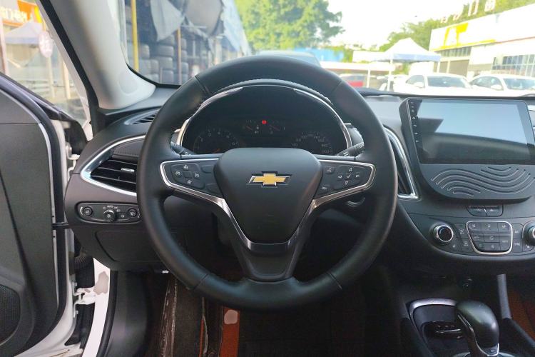 Used Chevrolet Malibu XL 2021 535T Automatic Sport Edition Steering Wheel