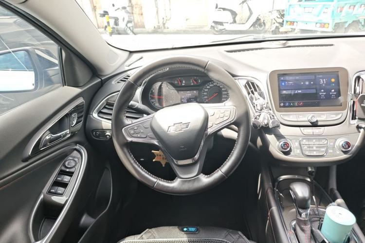Used Chevrolet Malibu XL 2021 Redline 550T Automatic Sharp Edition Steering Wheel
