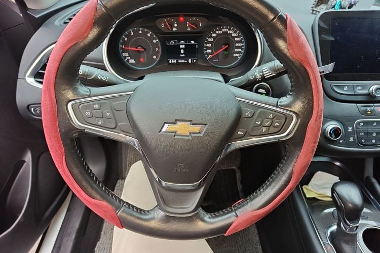 Used Chevrolet Malibu XL 2021 535T Automatic Sport Edition Steering Wheel