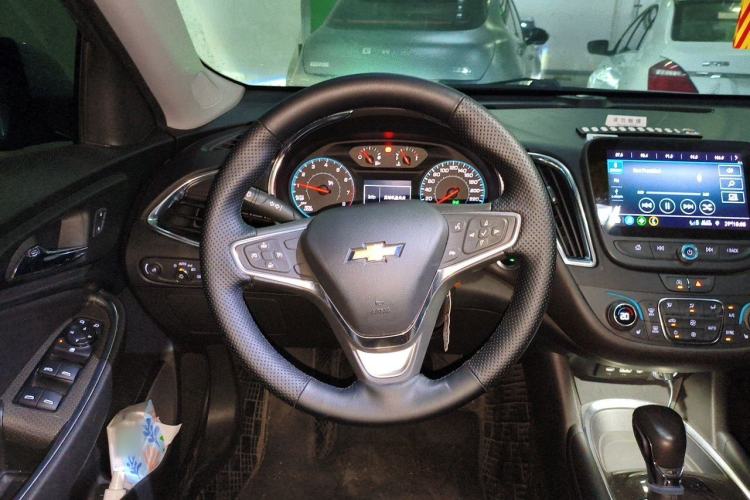 Used Chevrolet Malibu XL 2021 535T Automatic Sport Edition Steering Wheel
