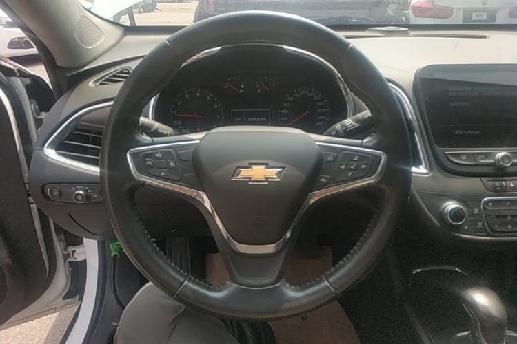 Used Chevrolet Malibu XL 2021 535T Automatic Sport Edition Steering Wheel
