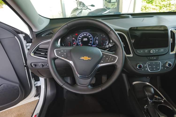 Used Chevrolet Malibu XL 2021 535T Automatic RuiLian Edition Steering Wheel