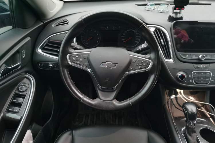 Used Chevrolet Malibu XL 2021 Redline 550T Automatic Sharp Edition Steering Wheel