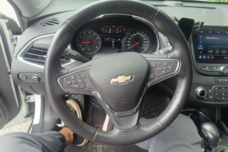 Used Chevrolet Malibu XL 2021 535T Automatic Sport Edition Steering Wheel