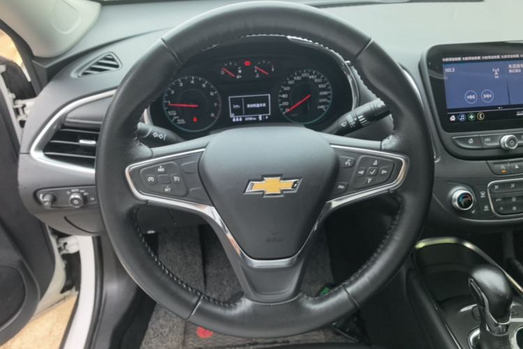 Used Chevrolet Malibu XL 2021 535T Automatic Sport Edition Steering Wheel