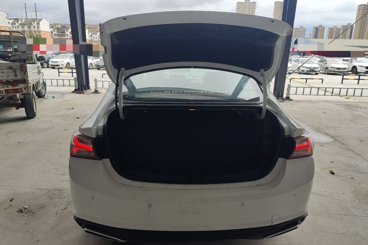 Used Chevrolet Malibu XL 2021 535T Automatic Sport Edition Trunk