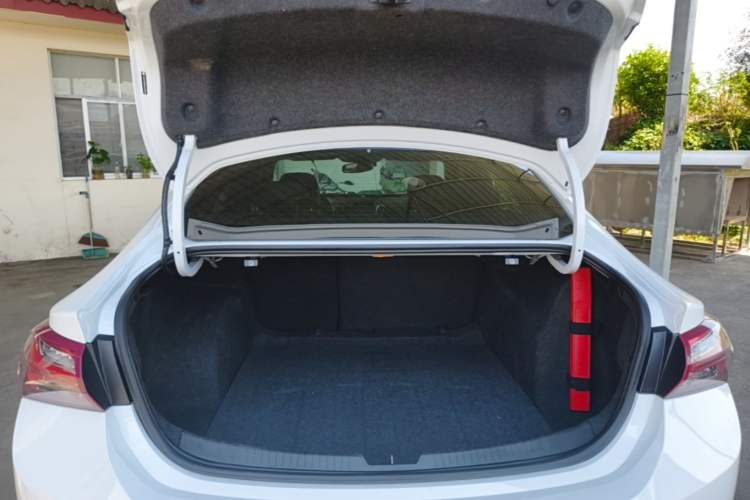 Used Chevrolet Malibu XL 2021 535T Automatic RuiLian Edition Trunk