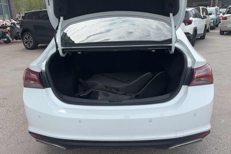 Used Chevrolet Malibu XL 2021 Redline 550T Automatic Sharp Edition Trunk