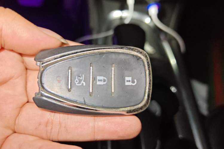 Used Chevrolet Malibu XL 2021 Redline 550T Automatic Sharp Edition Vehicle Key