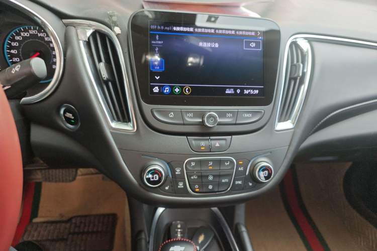 Used Chevrolet Malibu XL 2022 535T Automatic Sport Edition Audio And AC Panel