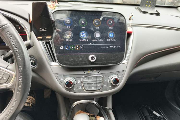 Used Chevrolet Malibu XL 2022 Redline 550T Automatic Smart Edition Audio And AC Panel