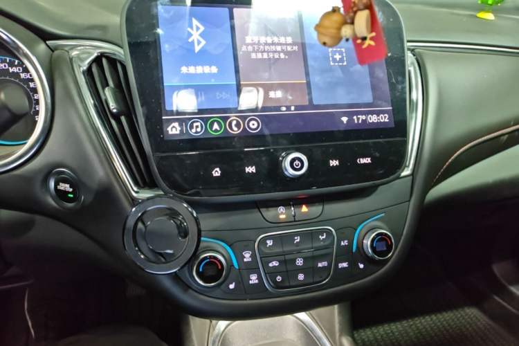 Used Chevrolet Malibu XL 2022 Redline 550T Automatic Sport Edition Audio And AC Panel