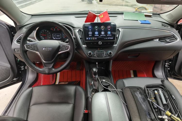 Used Chevrolet Malibu XL 2022 Redline 550T Automatic Sport Edition Center Console