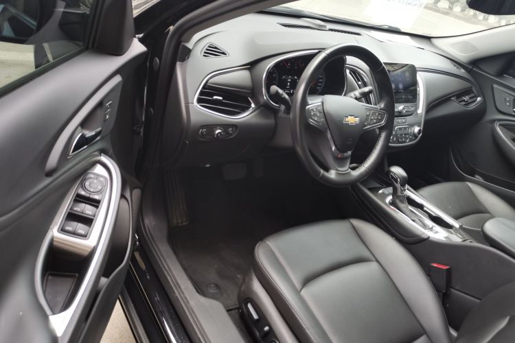 Used Chevrolet Malibu XL 2022 535T Automatic Sport Edition Driver Seat