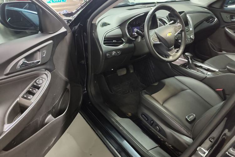Used Chevrolet Malibu XL 2022 535T Automatic Sport Edition Driver Seat