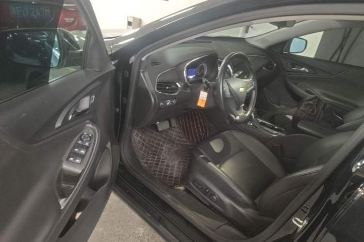 Used Chevrolet Malibu XL 2022 535T Automatic Sport Edition Driver Seat