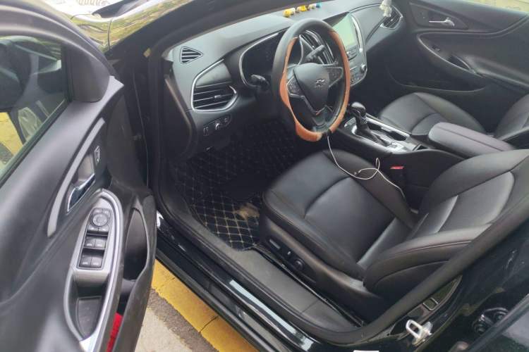 Used Chevrolet Malibu XL 2022 535T Automatic Sport Edition Driver Seat