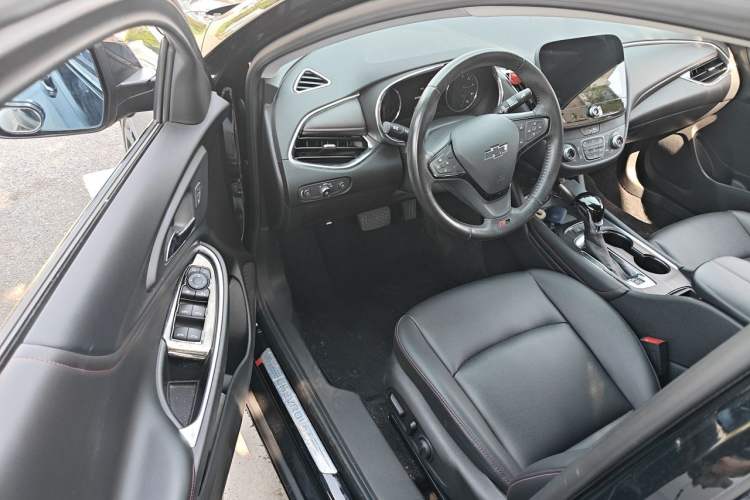 Used Chevrolet Malibu XL 2022 Redline 550T Automatic RuiLian Edition Driver Seat