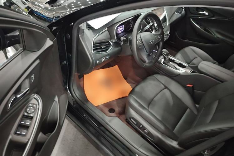 Used Chevrolet Malibu XL 2022 535T Automatic Sport Edition Driver Seat