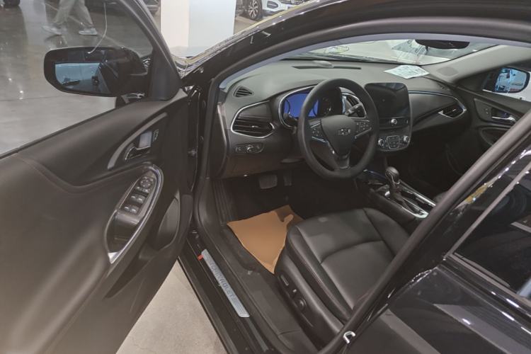Used Chevrolet Malibu XL 2022 Redline 550T Automatic RuiLian Edition Driver Seat