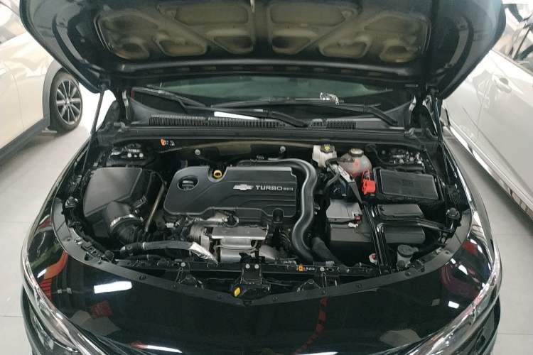 Used Chevrolet Malibu XL 2022 535T Automatic Sport Edition Engine Bay