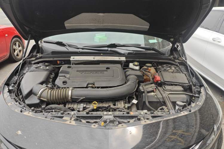 Used Chevrolet Malibu XL 2022 Redline 550T Automatic Sport Edition Engine Bay