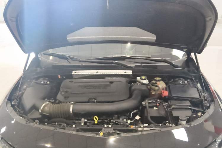 Used Chevrolet Malibu XL 2022 Redline 550T Automatic Sport Edition Engine Bay