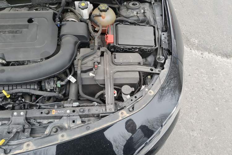 Used Chevrolet Malibu XL 2022 Redline 550T Automatic RuiLian Edition Engine Bay Left