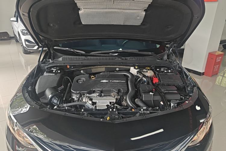 Used Chevrolet Malibu XL 2022 535T Automatic Sport Edition Engine Bay