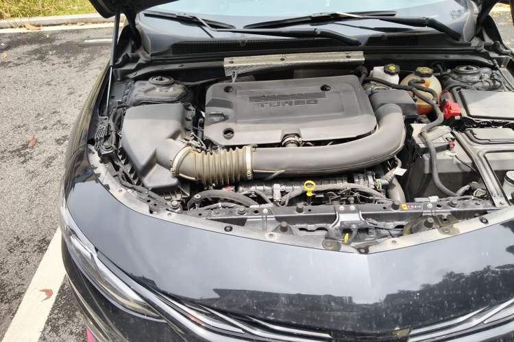 Used Chevrolet Malibu XL 2022 Redline 550T Automatic Smart Edition Engine Bay Right