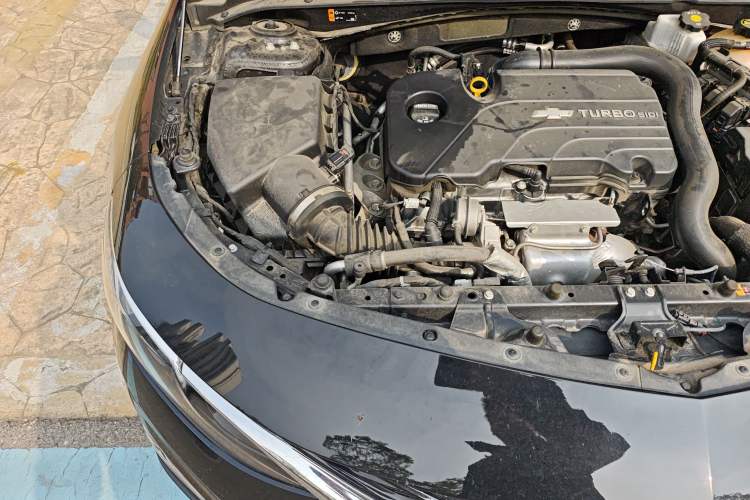 Used Chevrolet Malibu XL 2022 535T Automatic Sport Edition Engine Bay Right