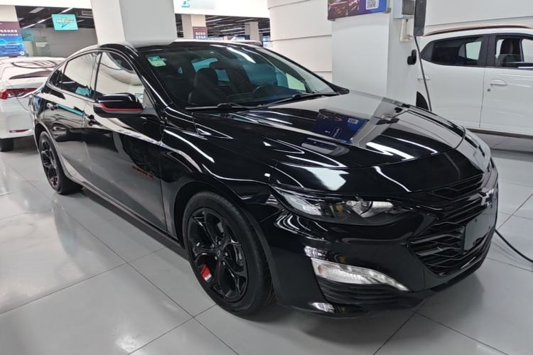 Used Chevrolet Malibu XL 2022 Redline 550T Automatic Sport Edition Front Right 45 Deg