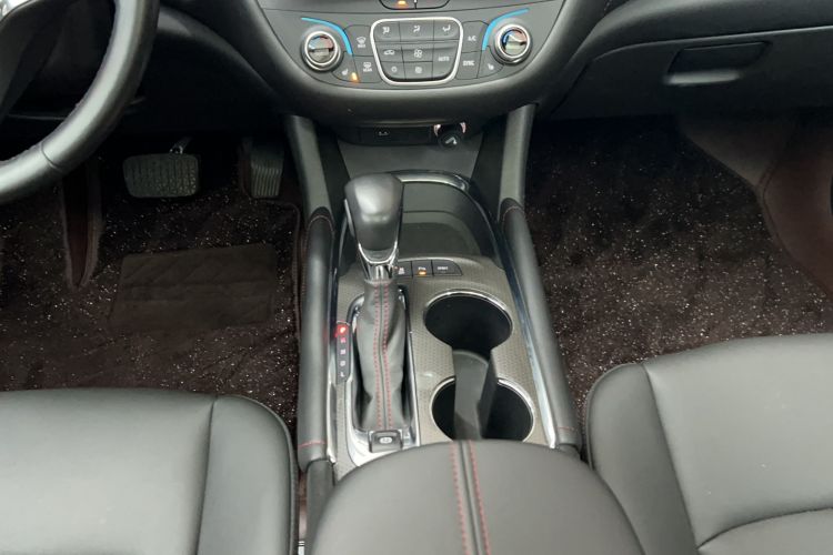 Used Chevrolet Malibu XL 2022 Redline 550T Automatic RuiLian Edition Gear Lever