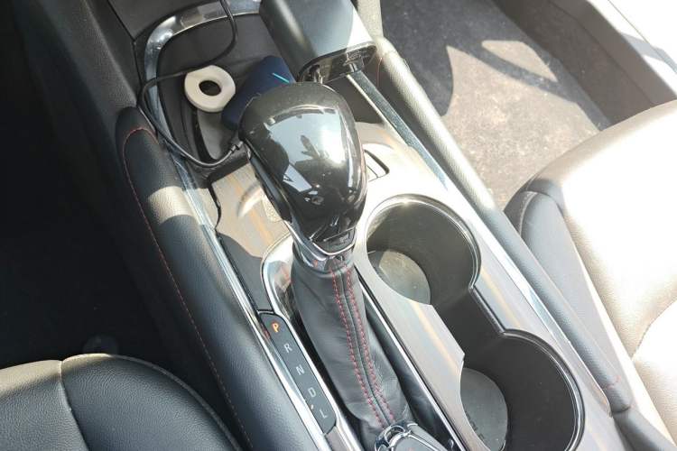 Used Chevrolet Malibu XL 2022 Redline 550T Automatic RuiLian Edition Gear Lever