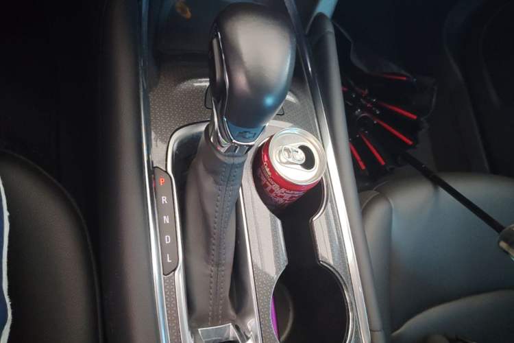 Used Chevrolet Malibu XL 2022 535T Automatic Sport Edition Gear Lever