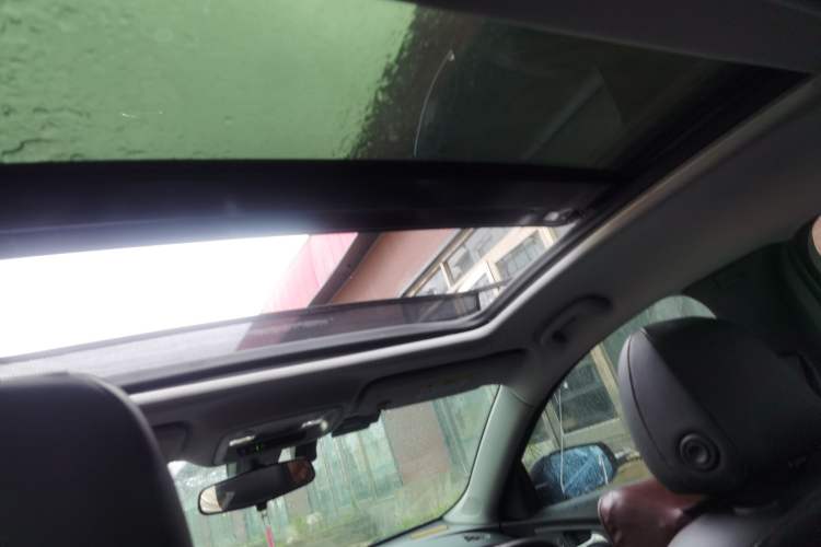 Used Chevrolet Malibu XL 2022 Redline 550T Automatic Sport Edition Headliner