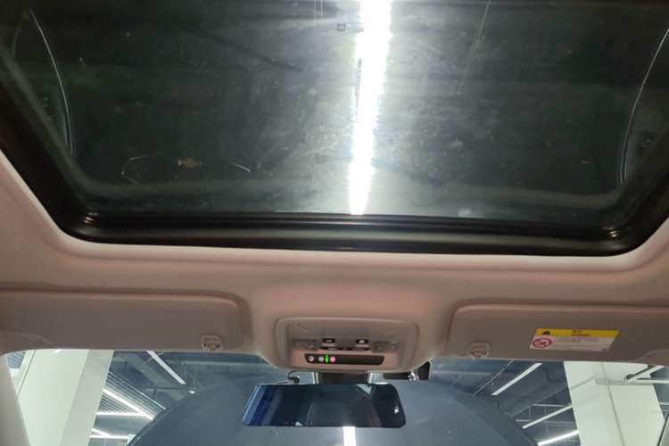 Used Chevrolet Malibu XL 2022 535T Automatic Sport Edition Headliner