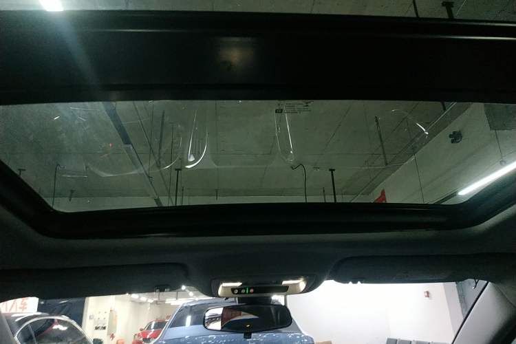 Used Chevrolet Malibu XL 2022 535T Automatic Sport Edition Headliner