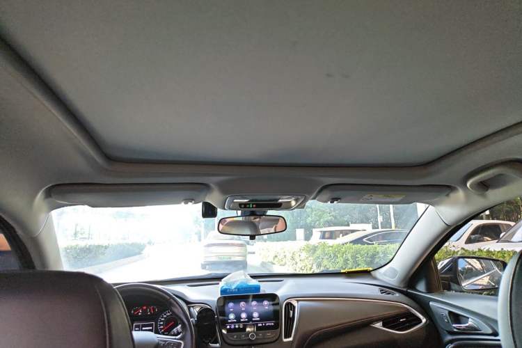 Used Chevrolet Malibu XL 2022 535T Automatic Sport Edition Headliner