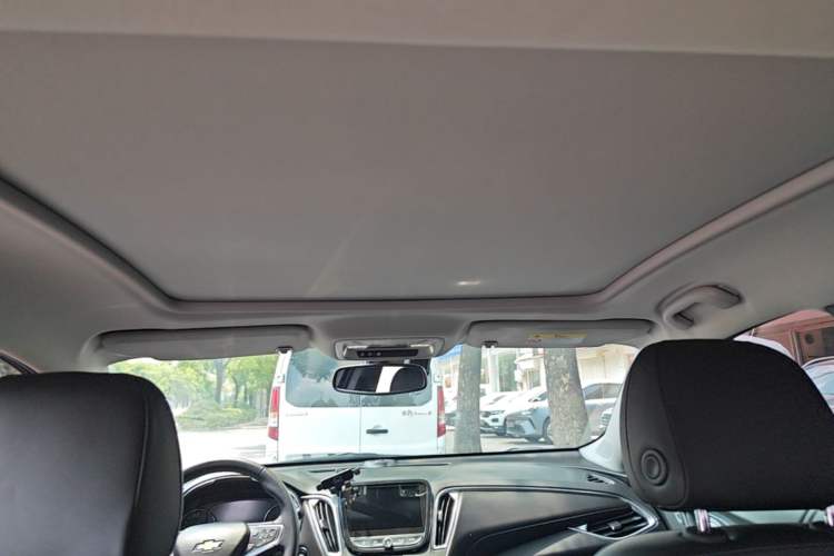 Used Chevrolet Malibu XL 2022 535T Automatic RuiLian Edition Headliner