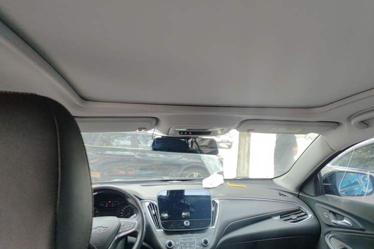 Used Chevrolet Malibu XL 2022 Redline 550T Automatic Sport Edition Headliner