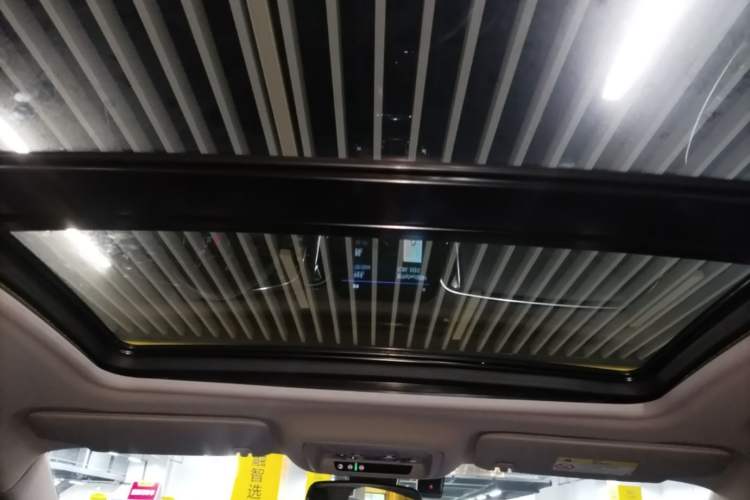 Used Chevrolet Malibu XL 2022 Redline 550T Automatic Sport Edition Headliner