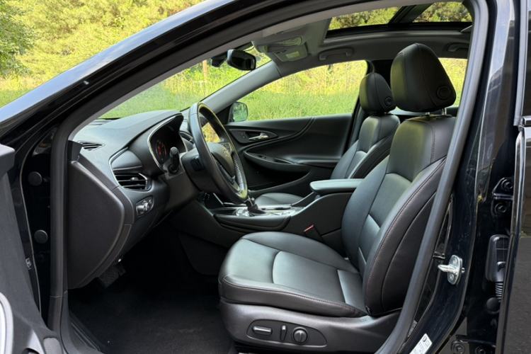 Used Chevrolet Malibu XL 2022 Redline 550T Automatic RuiLian Edition Interior 12