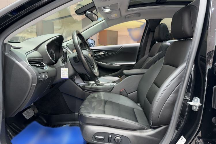 Used Chevrolet Malibu XL 2022 535T Automatic Sport Edition Interior 2
