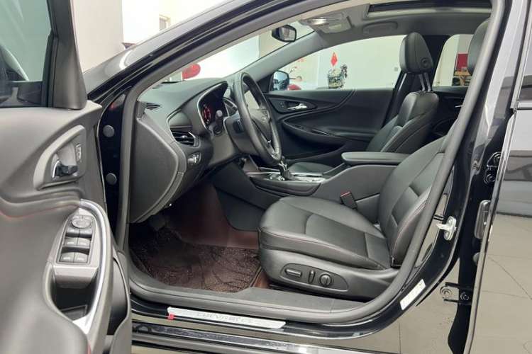 Used Chevrolet Malibu XL 2022 Redline 550T Automatic RuiLian Edition Interior 2