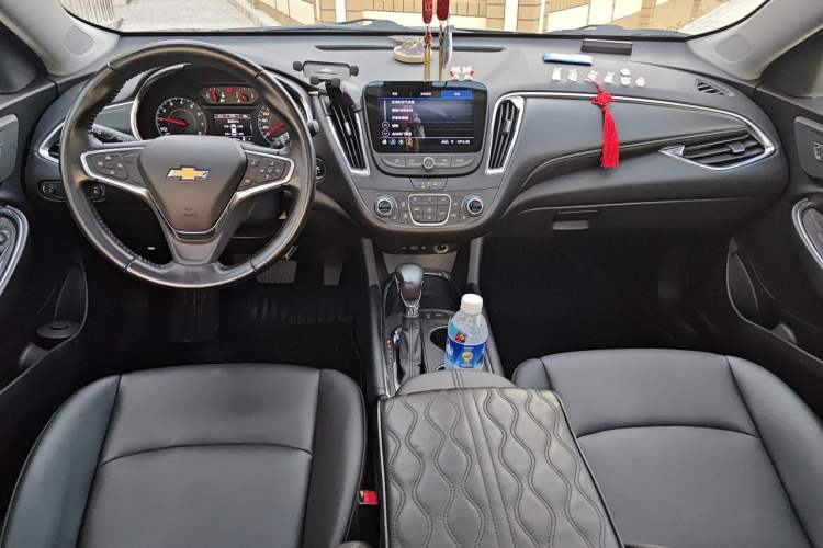 Used Chevrolet Malibu XL 2022 535T Automatic Sport Edition Interior 2